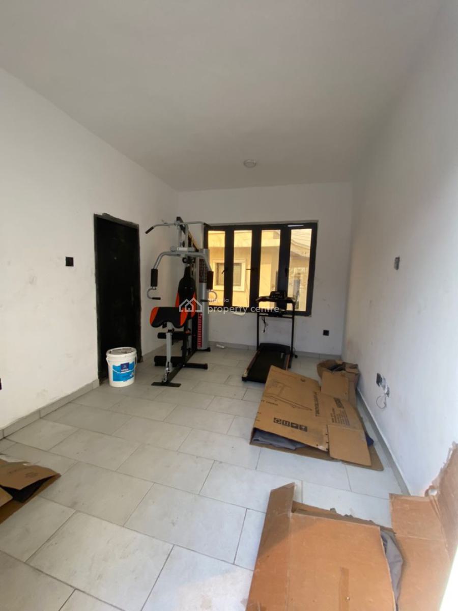 Lovely 3 Bedroom Apartment with Gym, Elevator and Pool, Lekki Phase 1, Lekki, Lagos, Flat / Apartment for Rent