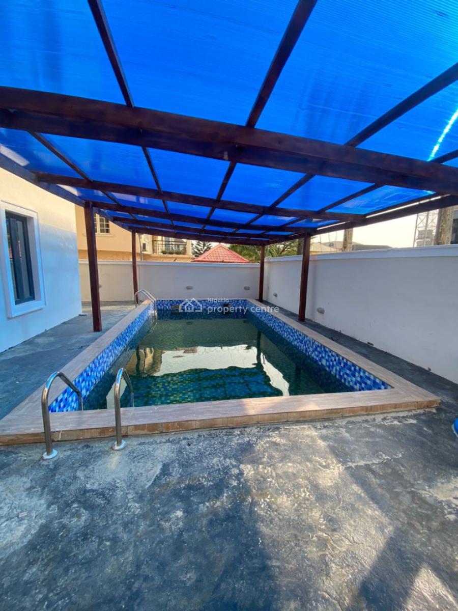 Lovely 3 Bedroom Apartment with Gym, Elevator and Pool, Lekki Phase 1, Lekki, Lagos, Flat / Apartment for Rent