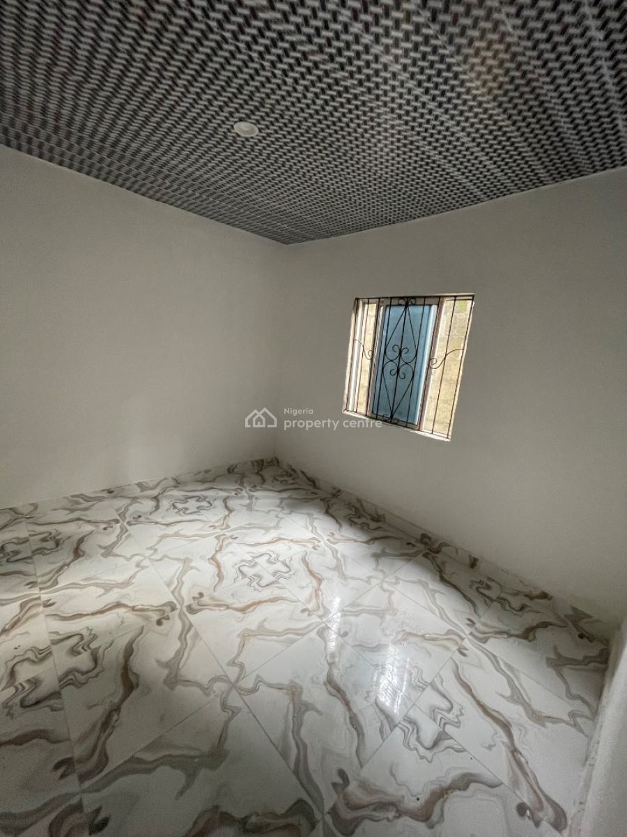 Selfcon (pvc) Available with 24hrs Light, Interlocked Estate, Alhaji Miniru Estate, Ogombo, Ajah, Lagos, Flat / Apartment for Rent