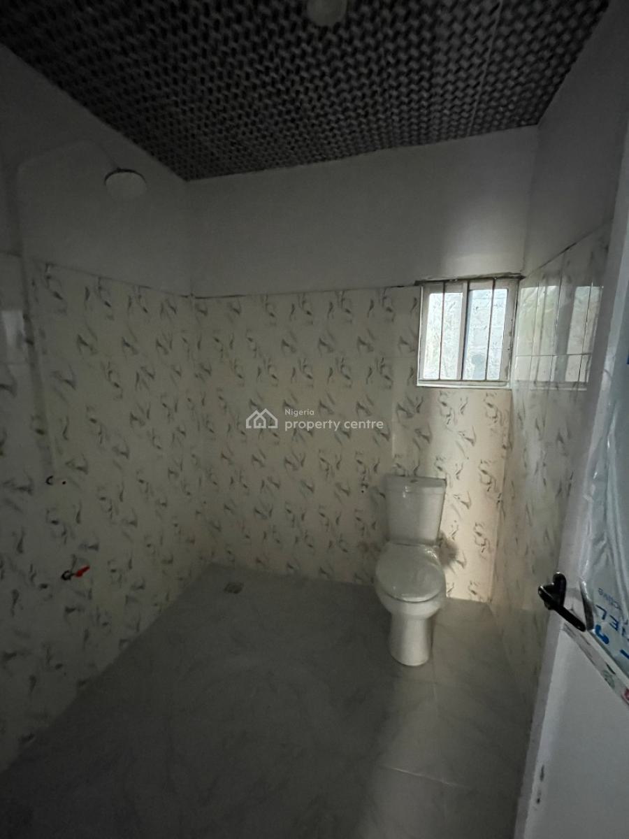 Selfcon (pvc) Available with 24hrs Light, Interlocked Estate, Alhaji Miniru Estate, Ogombo, Ajah, Lagos, Flat / Apartment for Rent