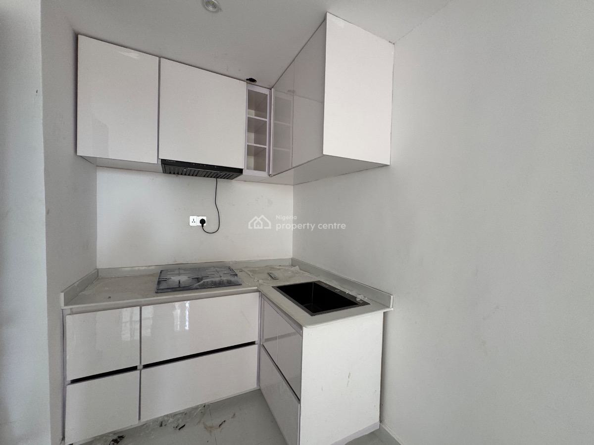 I/2bedroom with Waterfront View, Ologolo, Lekki, Lagos, Flat / Apartment for Sale