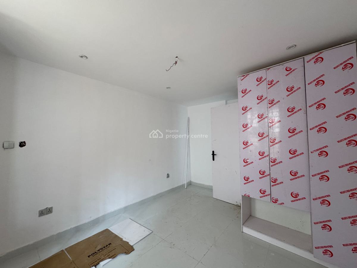 I/2bedroom with Waterfront View, Ologolo, Lekki, Lagos, Flat / Apartment for Sale