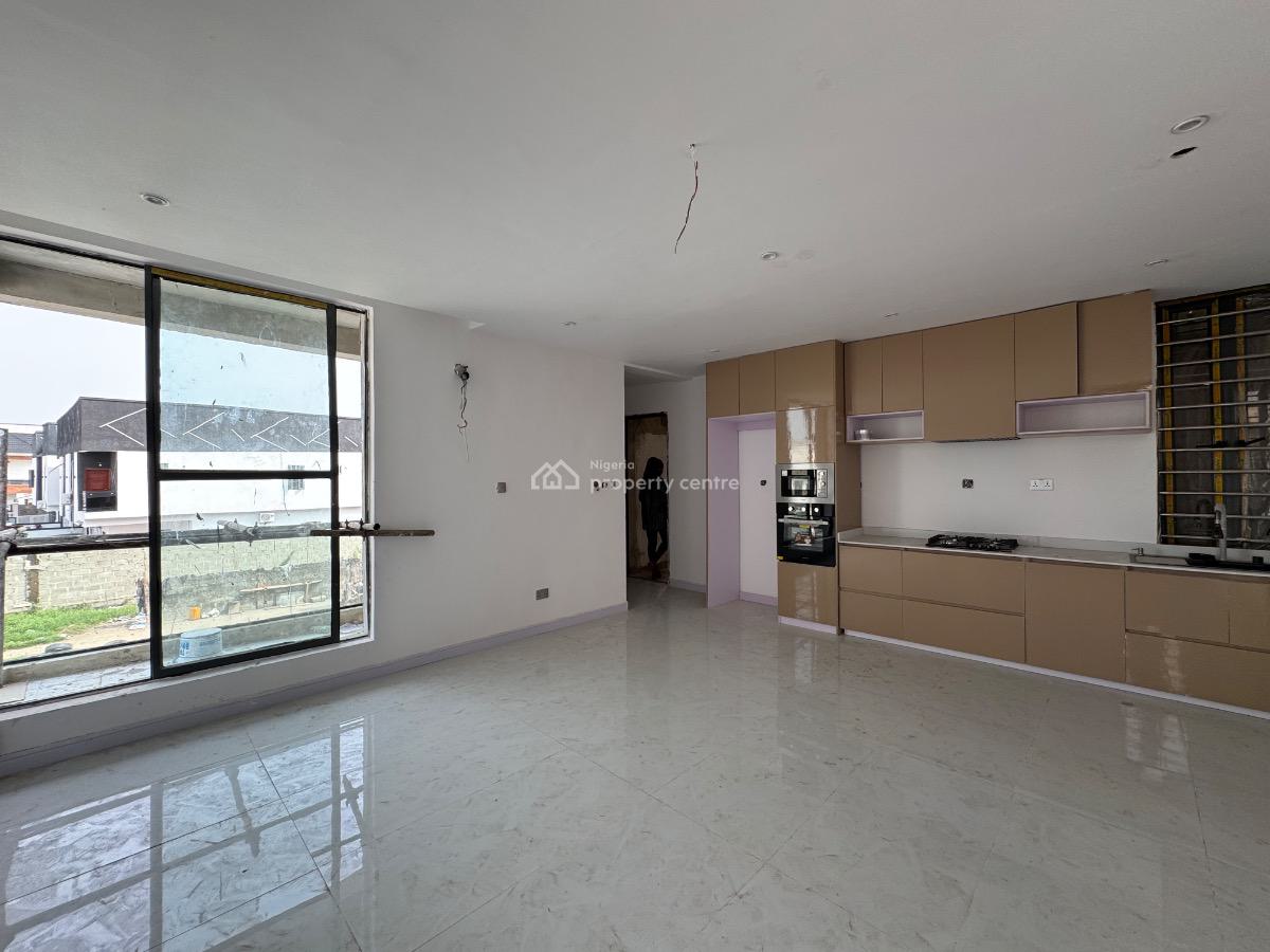 I/2bedroom with Waterfront View, Ologolo, Lekki, Lagos, Flat / Apartment for Sale