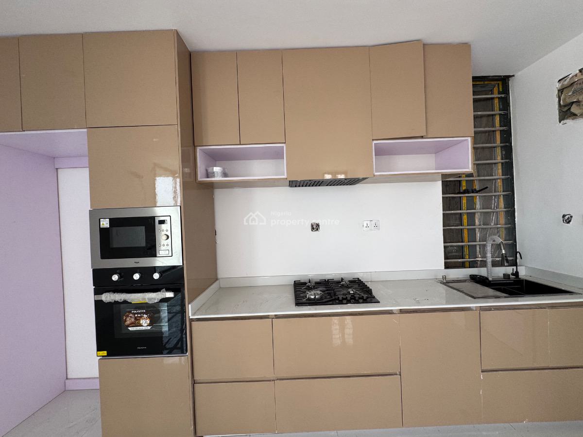 I/2bedroom with Waterfront View, Ologolo, Lekki, Lagos, Flat / Apartment for Sale