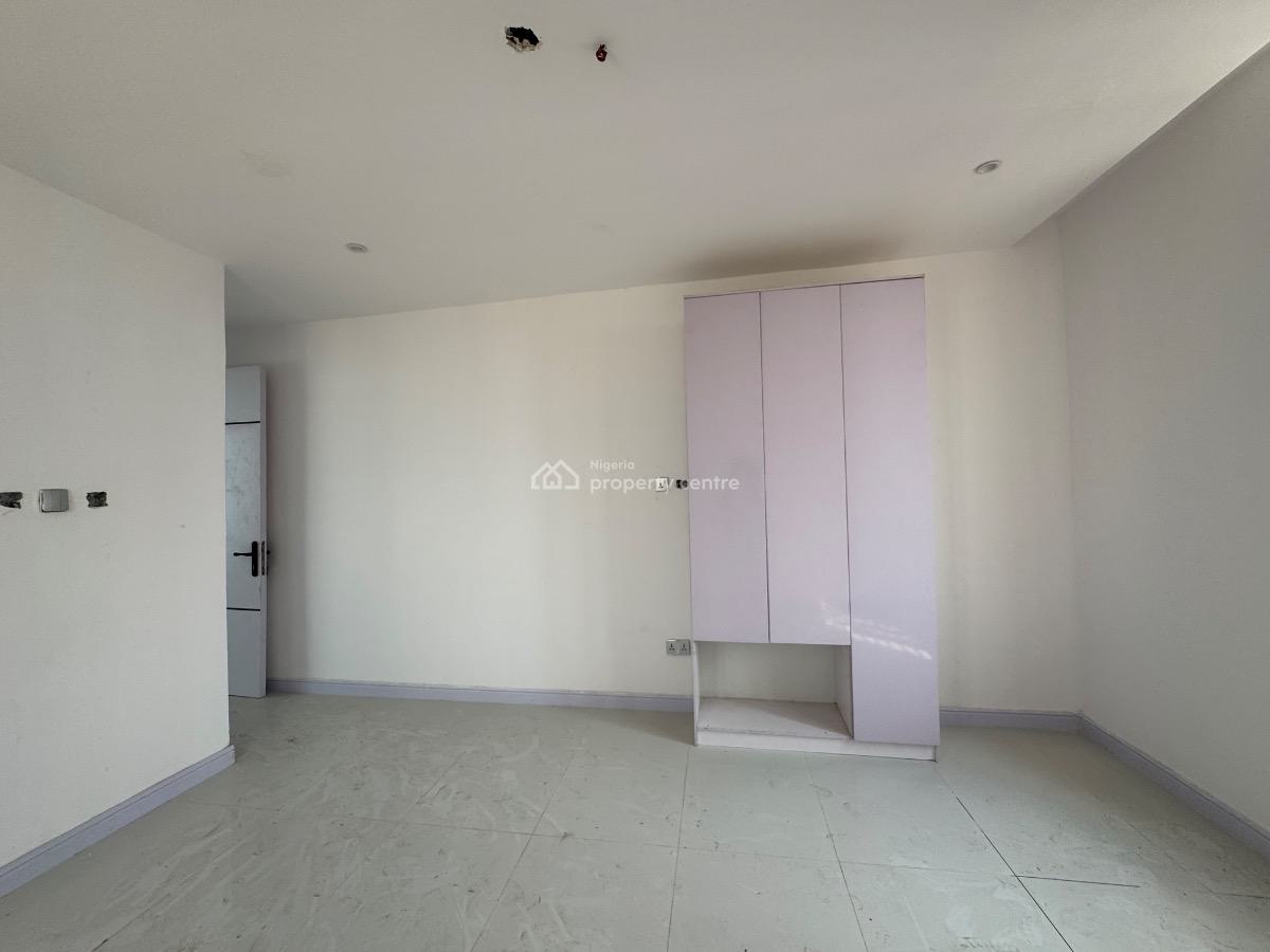 I/2bedroom with Waterfront View, Ologolo, Lekki, Lagos, Flat / Apartment for Sale