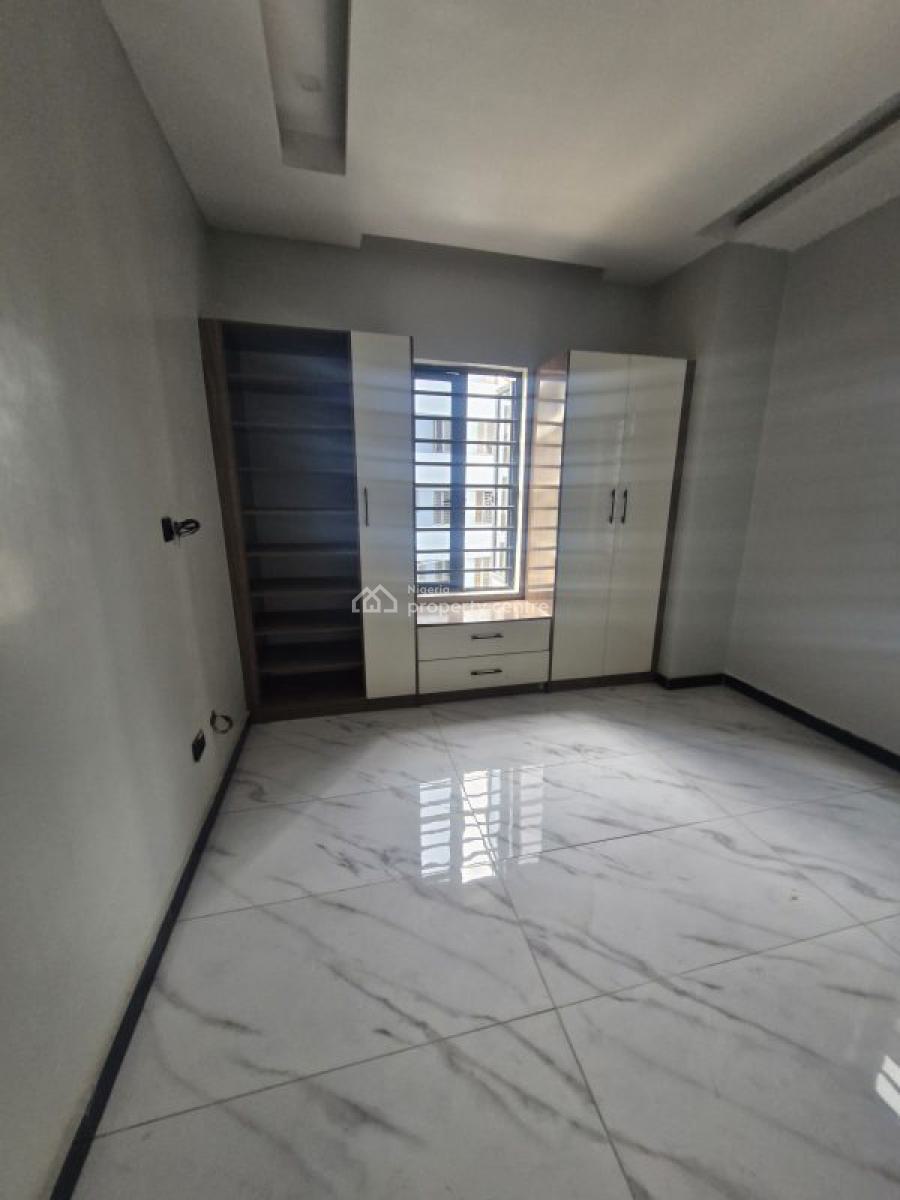 2 Bedroom Apartment, Lekki Phase 1, Lekki, Lagos, Flat / Apartment for Sale