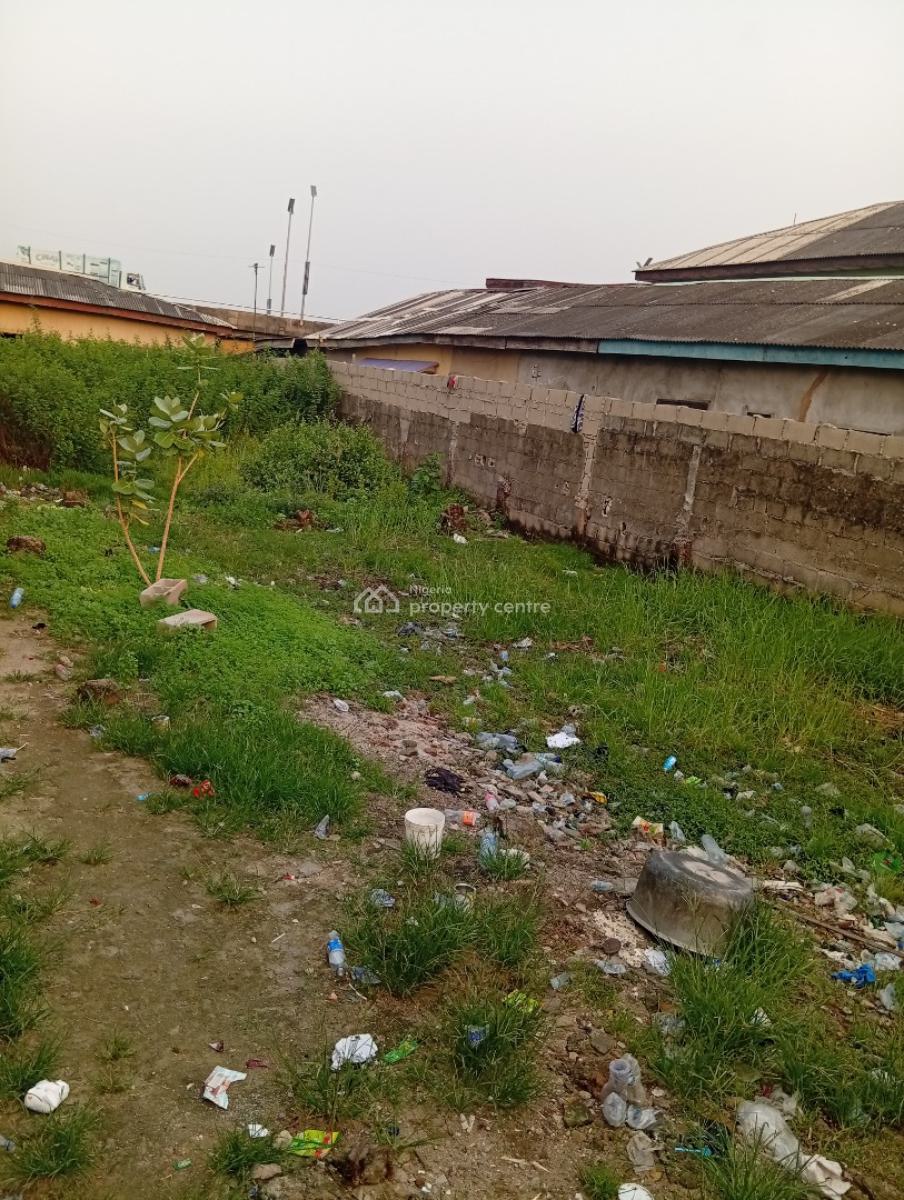 400 Sqm Dry Land Fenced with Gate, Off Odunsi Bus Stop, Bariga Lagos, Bariga, Shomolu, Lagos, Residential Land for Sale
