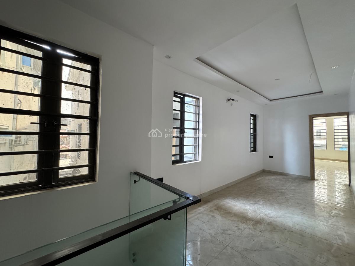 5bedroom Duplex with Bq, Ologolo, Lekki, Lagos, Detached Duplex for Sale