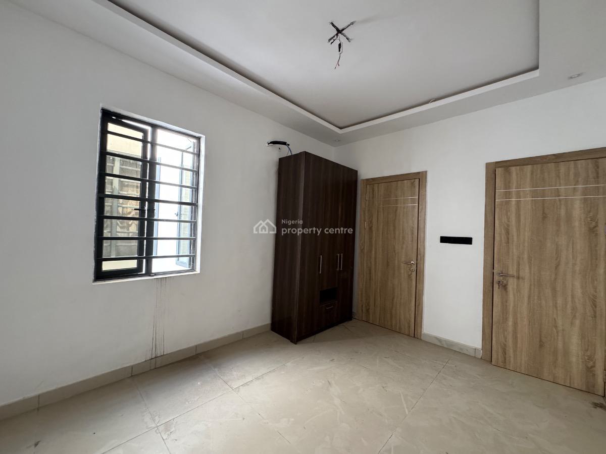 5bedroom Duplex with Bq, Ologolo, Lekki, Lagos, Detached Duplex for Sale