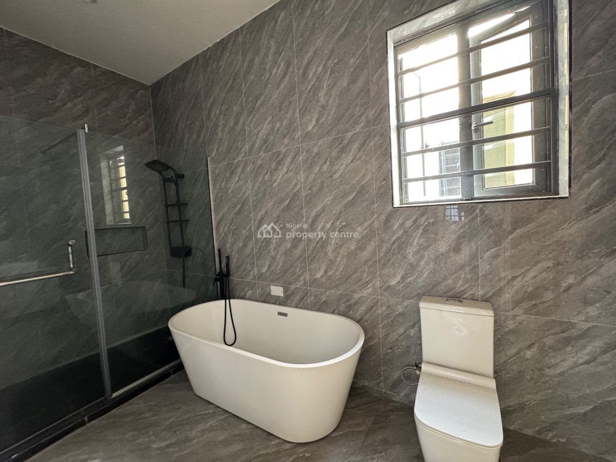 5bedroom Duplex with Bq, Ologolo, Lekki, Lagos, Detached Duplex for Sale