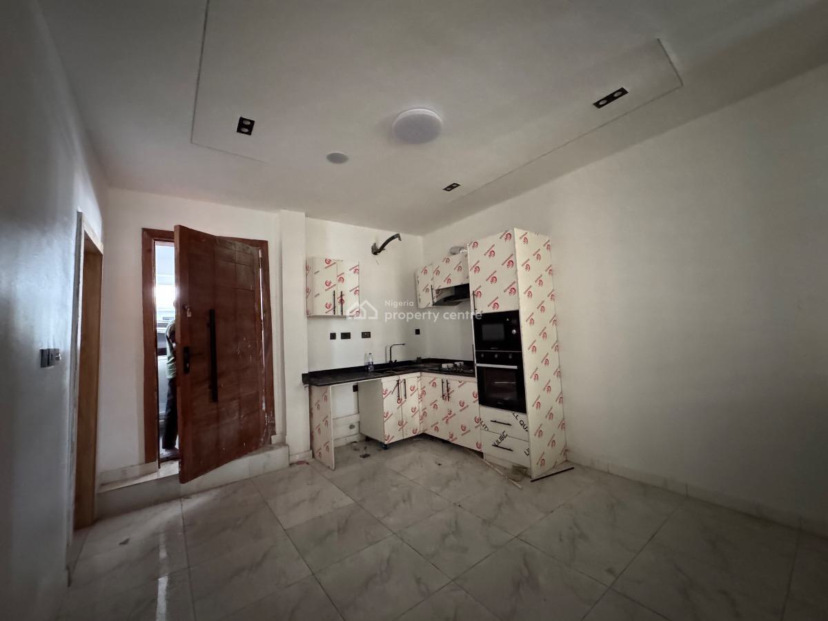 1bedroom with Swimming Pool and Gym, Ologolo, Lekki, Lagos, Flat / Apartment for Sale