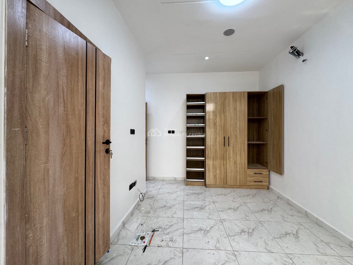 2bedrooom Apartment with Swimming Pool and Gym, Ologolo, Lekki, Lagos, Flat / Apartment for Sale