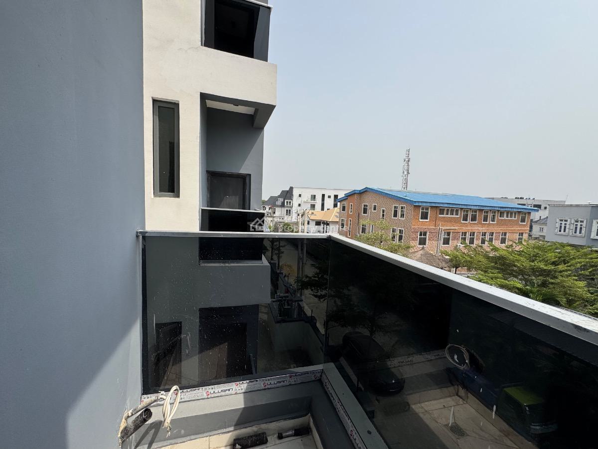 2bedrooom Apartment with Swimming Pool and Gym, Ologolo, Lekki, Lagos, Flat / Apartment for Sale