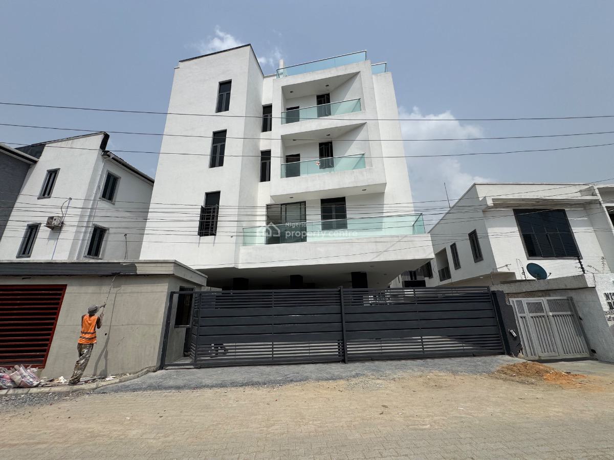 Spacious 1/2bedroom Apartment, Ologolo, Lekki, Lagos, Flat / Apartment for Sale