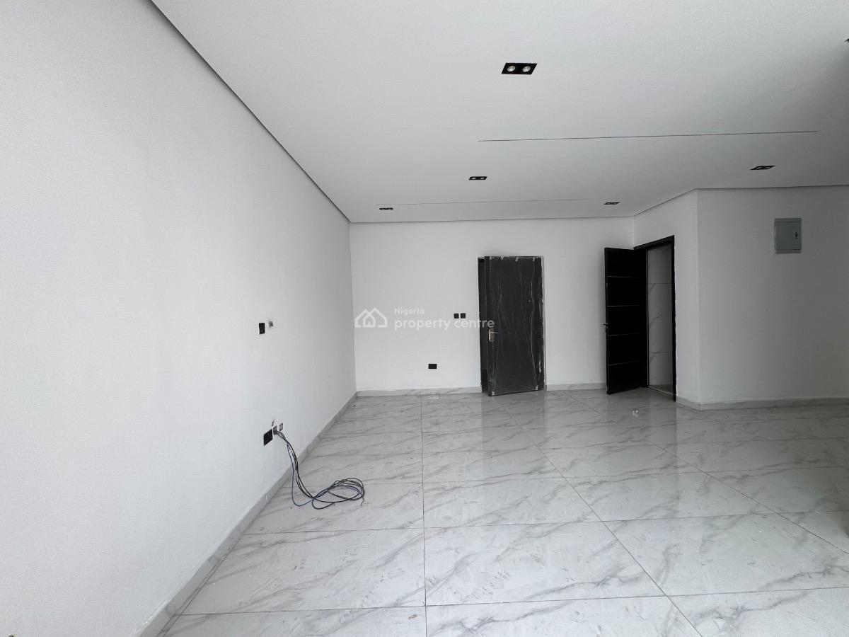 Spacious 1/2bedroom Apartment, Ologolo, Lekki, Lagos, Flat / Apartment for Sale