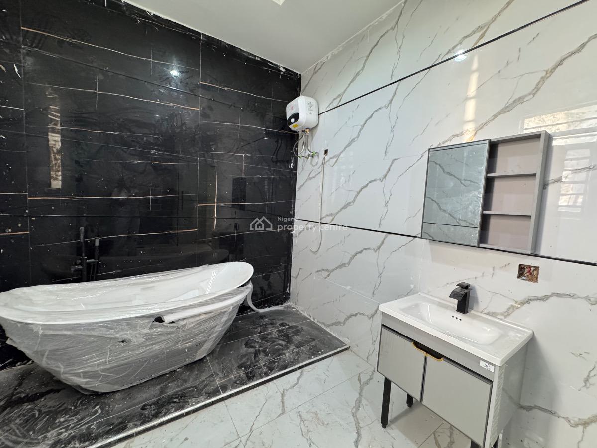 Luxury 5bedroom Fully Detached Garage, Ologolo, Lekki, Lagos, Detached Duplex for Sale