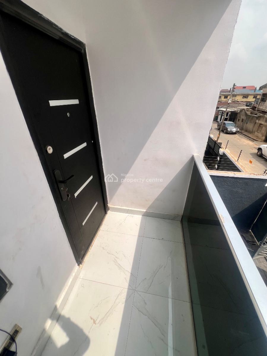 Fully Fitted 4 Bedroom Fully-detached House with 1bq and Inverter, Ojodu, Lagos, Detached Duplex for Sale
