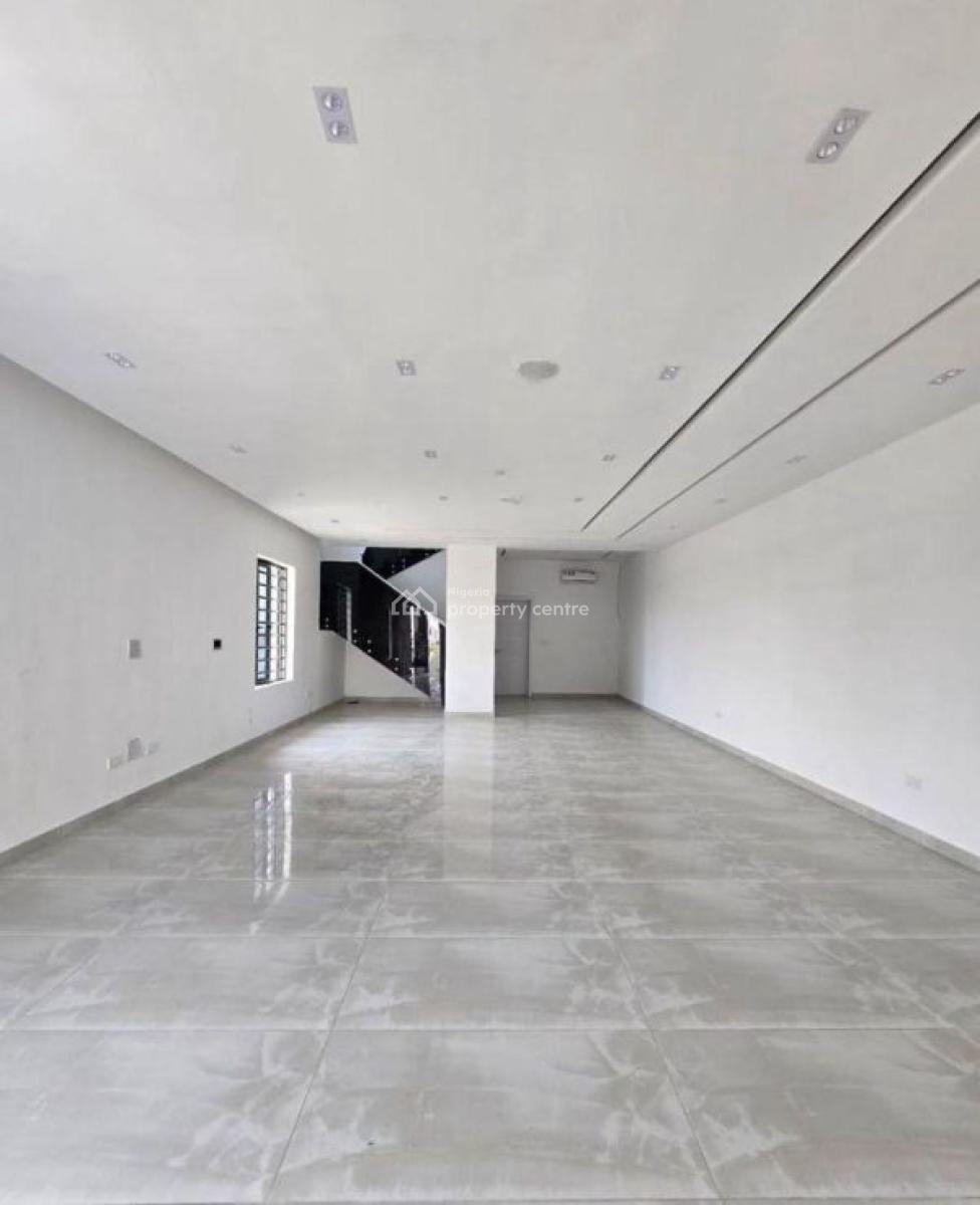 5 Bedroom Massive Semi Detach with Swimming Pool, Lekki, Lagos, Semi-detached Duplex for Sale