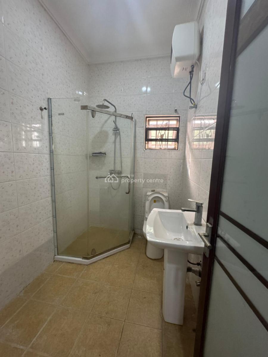 2 Bedrooms Flat, Cloverfield Estate, Katampe (main), Katampe, Abuja, Flat / Apartment for Sale