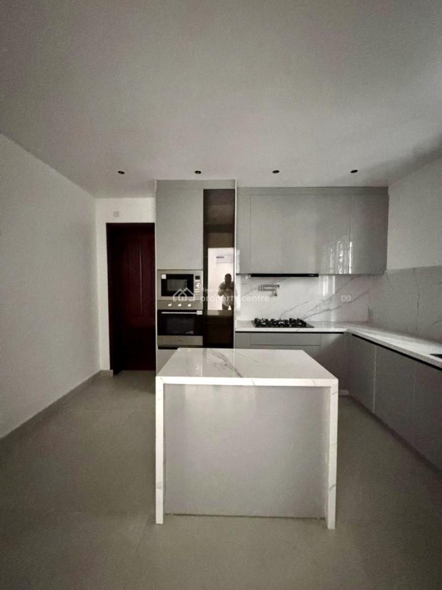 Well-appointed 5-bedroom Terrace with Bq, Banana Island, Ikoyi, Lagos, Terraced Duplex for Rent