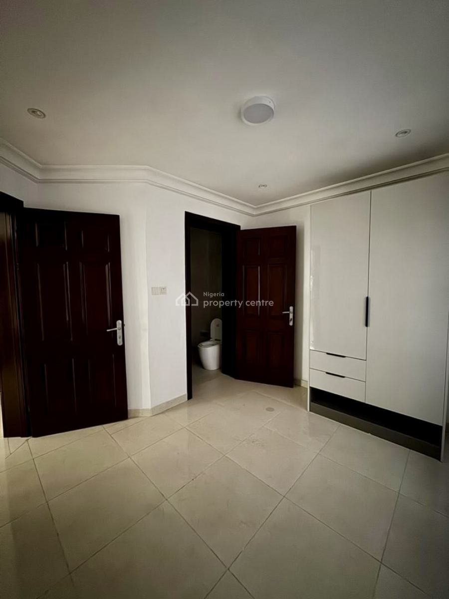 Well-appointed 5-bedroom Terrace with Bq, Banana Island, Ikoyi, Lagos, Terraced Duplex for Rent