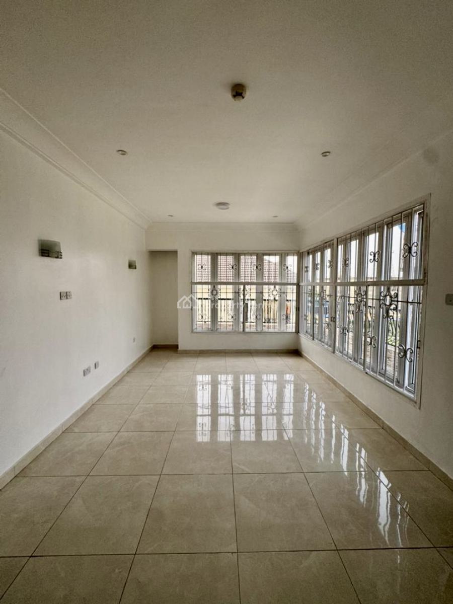 Well-appointed 5-bedroom Terrace with Bq, Banana Island, Ikoyi, Lagos, Terraced Duplex for Rent