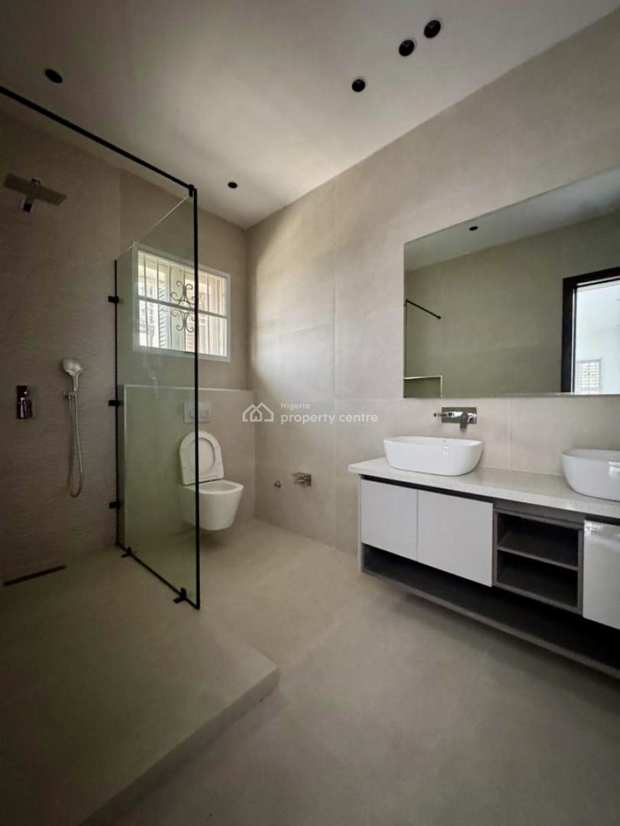 Well-appointed 5-bedroom Terrace with Bq, Banana Island, Ikoyi, Lagos, Terraced Duplex for Rent