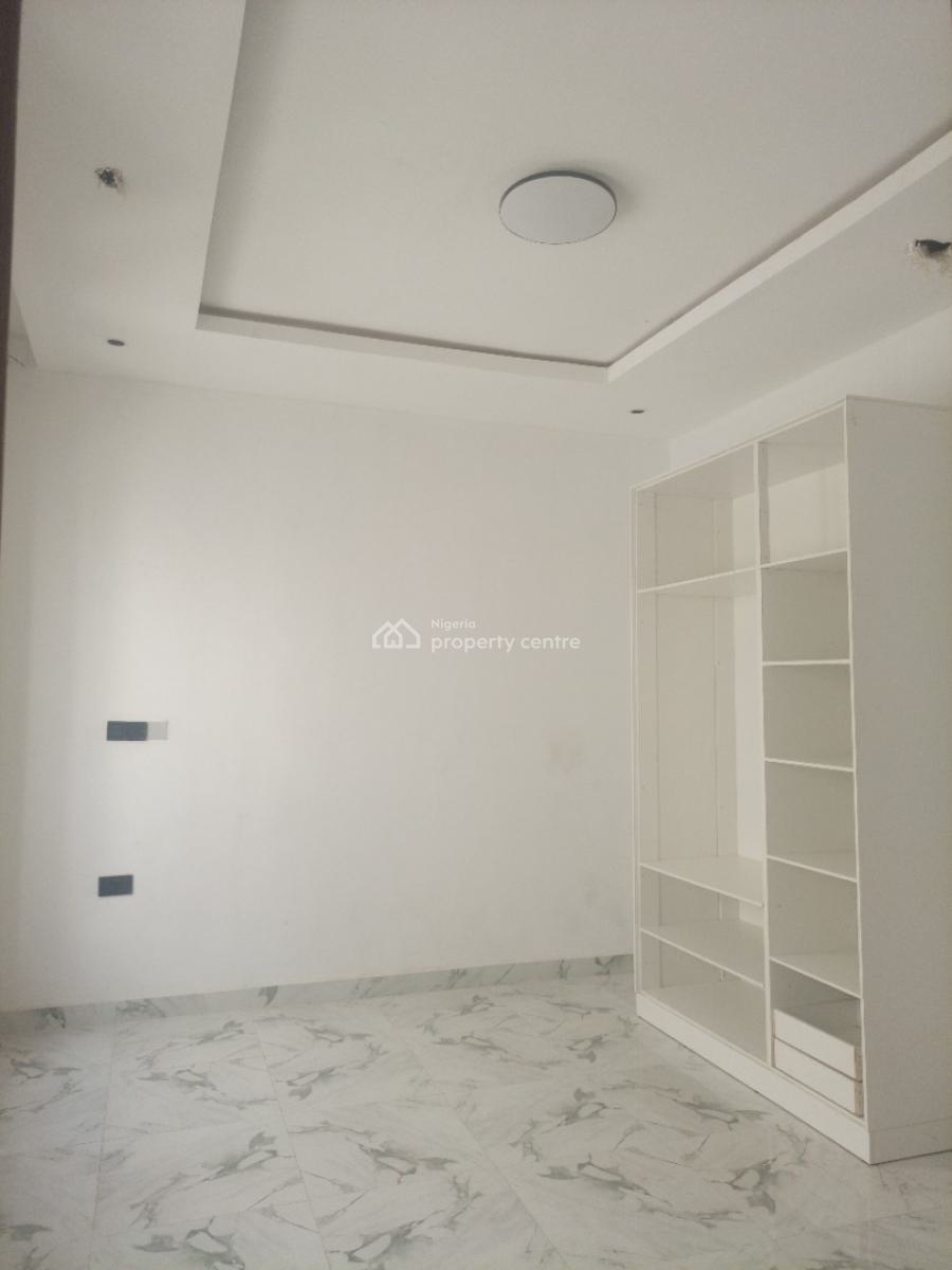 Self Compound Newly Built 4 Bedroom Semi-detached Duplex in a Luxury E, Idado Estate, Lekki Phase 2, Lekki, Lagos, Semi-detached Duplex for Rent