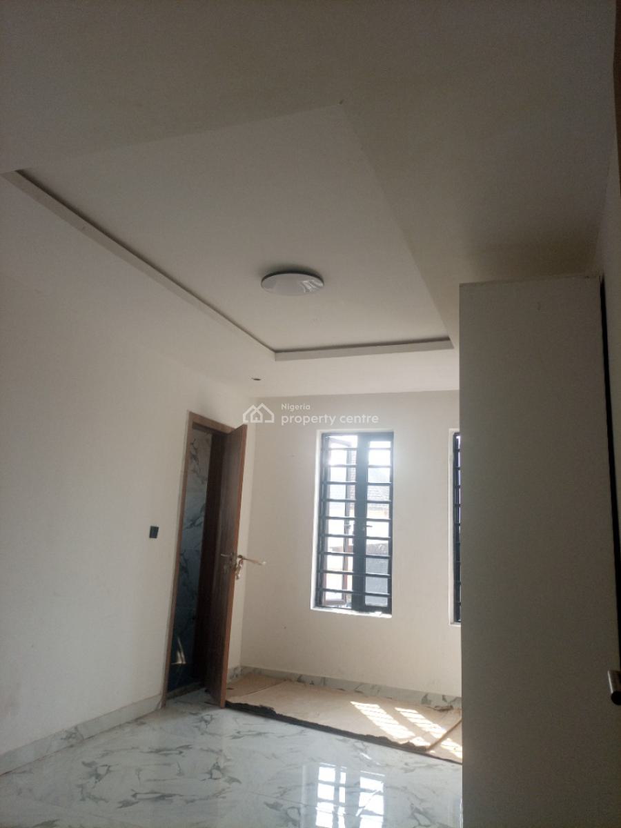 Self Compound Newly Built 4 Bedroom Semi-detached Duplex in a Luxury E, Idado Estate, Lekki Phase 2, Lekki, Lagos, Semi-detached Duplex for Rent