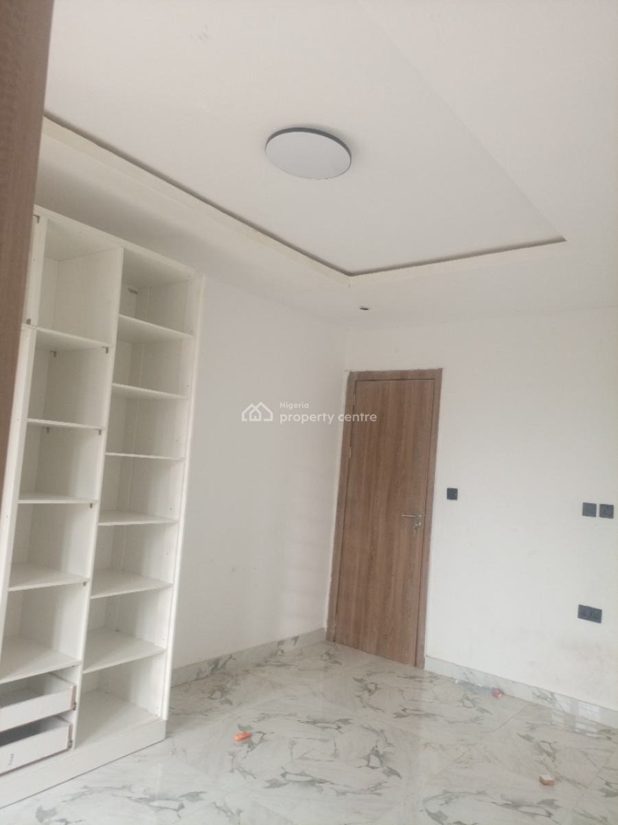 Self Compound Newly Built 4 Bedroom Semi-detached Duplex in a Luxury E, Idado Estate, Lekki Phase 2, Lekki, Lagos, Semi-detached Duplex for Rent