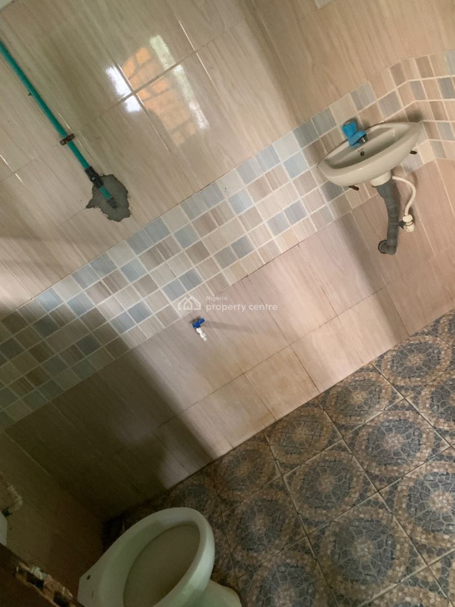 2 Bedroom Upstairs with Prepaid Meter, Abijo Gra, Ajah, Lagos, Flat / Apartment for Rent