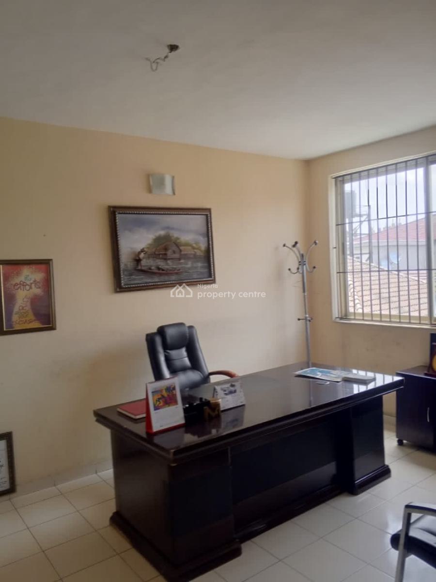 a Well Maintained 2 Unit 3 Bedroom Terrace with Bq Sitting 212sqm, Adebowale Street Lekki Phase 1, Lekki, Lagos, Terraced Duplex for Sale