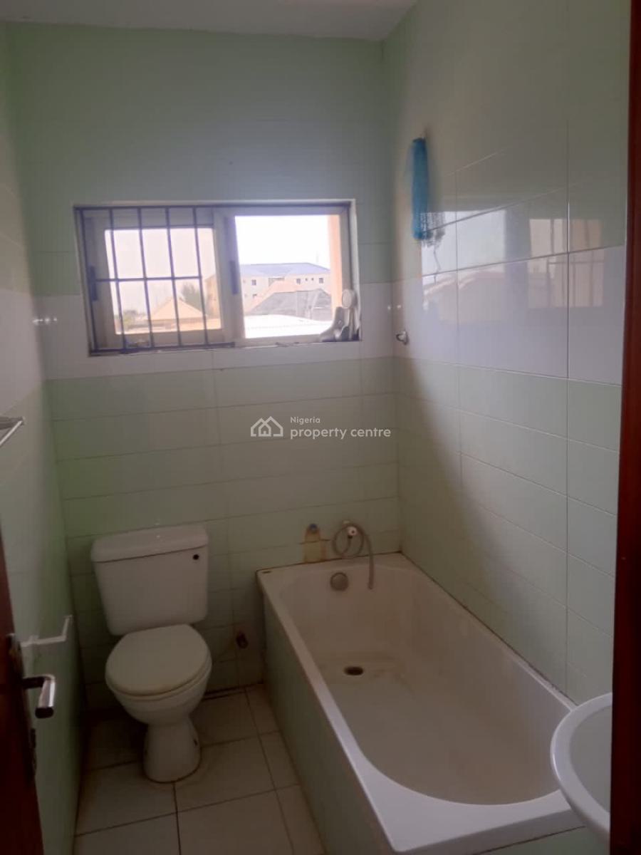 a Well Maintained 2 Unit 3 Bedroom Terrace with Bq Sitting 212sqm, Adebowale Street Lekki Phase 1, Lekki, Lagos, Terraced Duplex for Sale