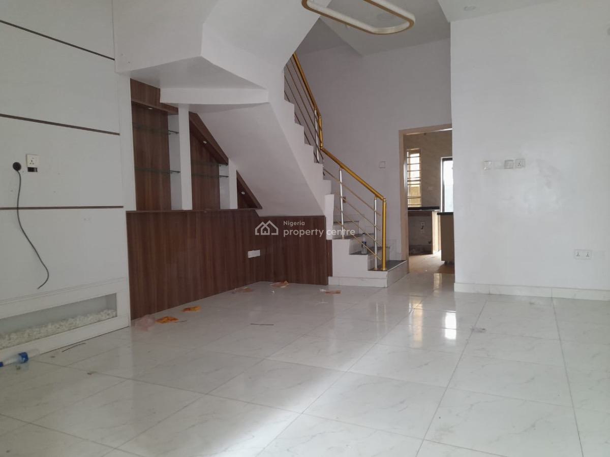Ditress Sell 4 Bedrom Duplex Semi Detached with Bq at Ikota Gra Lekki, Ikota Gra, Lekki, Lagos, Semi-detached Duplex for Sale