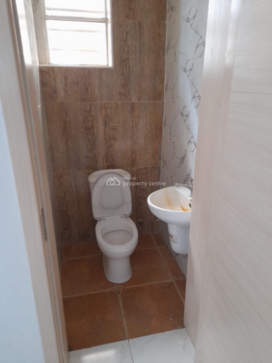 Ditress Sell 4 Bedrom Duplex Semi Detached with Bq at Ikota Gra Lekki, Ikota Gra, Lekki, Lagos, Semi-detached Duplex for Sale