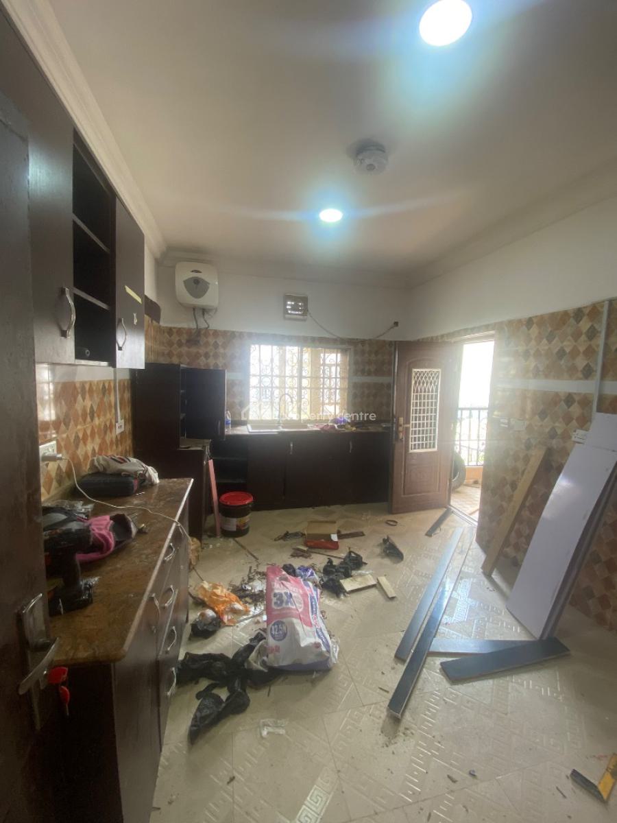 Spacious 3bedroom Apartment, Oral Estate, Lekki Phase 2, Lekki, Lagos, Flat / Apartment for Rent