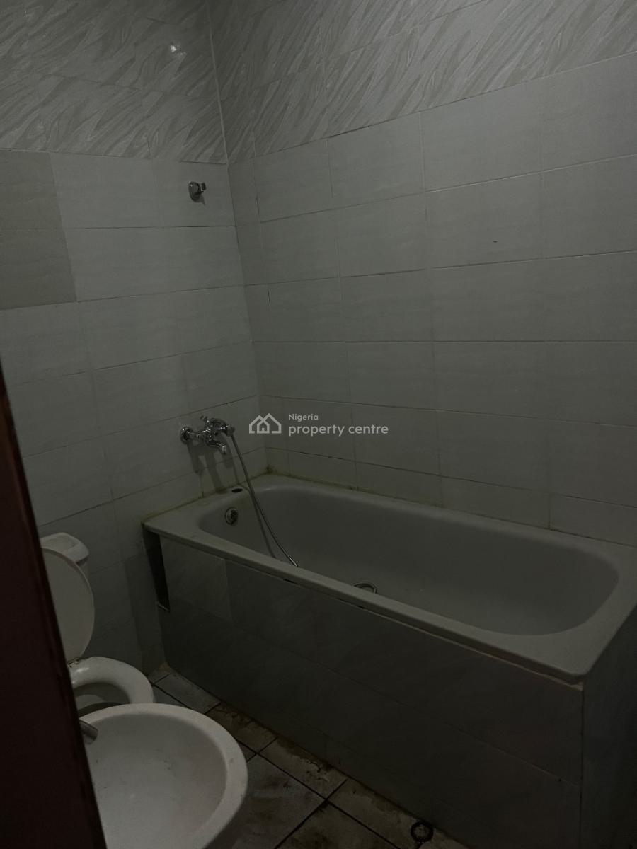 Clean 2 Bedroom Flat, Ground Floor, with Massive Kitchentarred Rd, Wuye Main(tarred Rd, Wuye, Abuja, Flat / Apartment for Rent