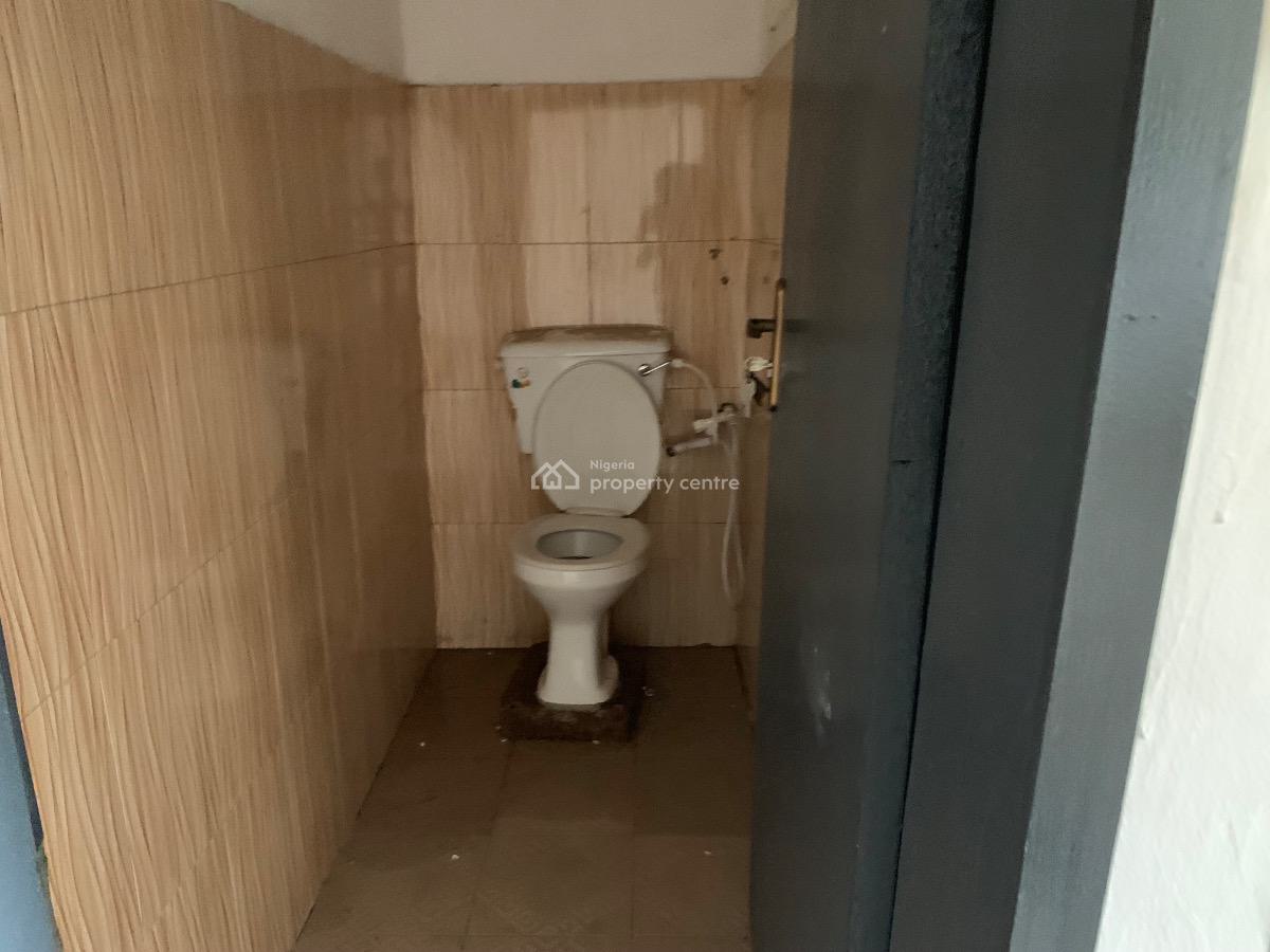 Very Lovely 2 Bedroom Apartment Upstairs, Ikeja, Lagos, Flat / Apartment for Rent