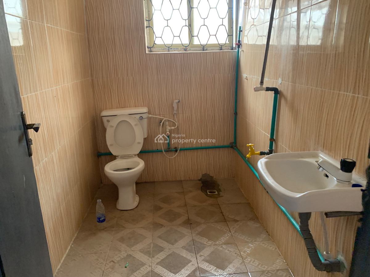 Very Lovely 2 Bedroom Apartment Upstairs, Ikeja, Lagos, Flat / Apartment for Rent