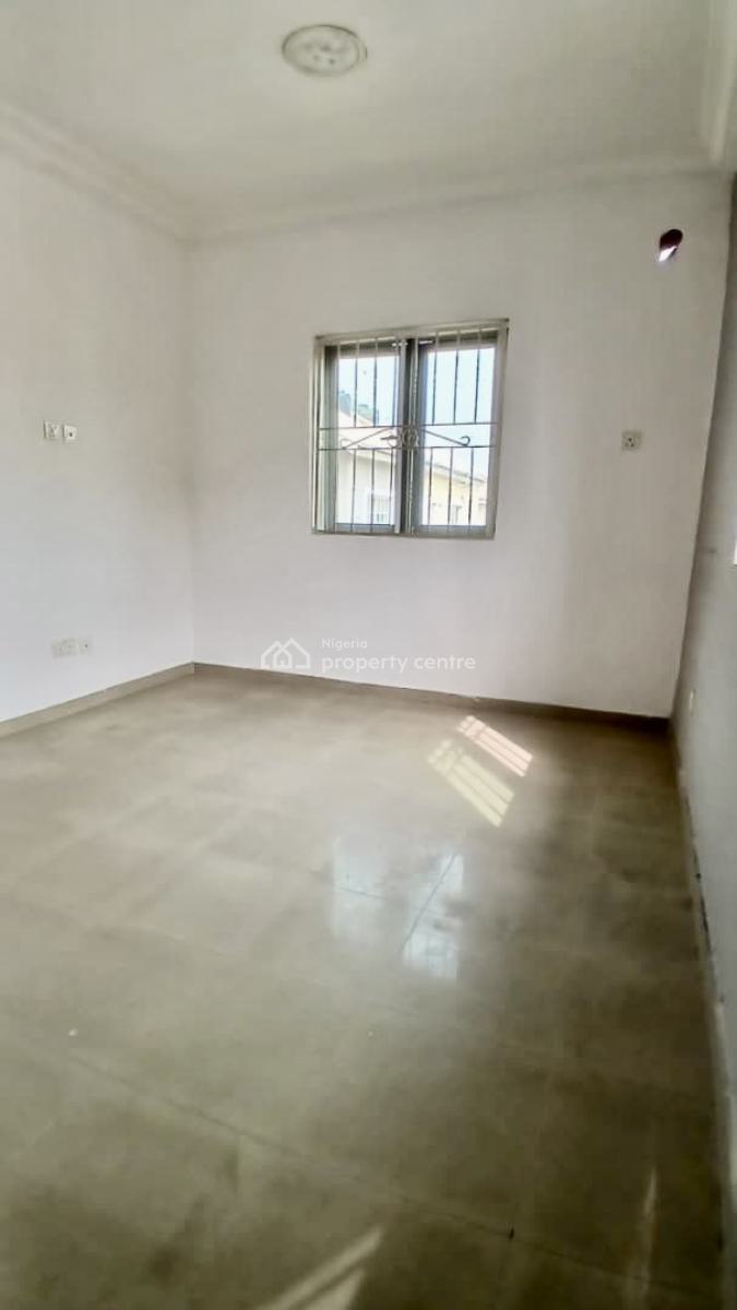 2 Bedroom Apartment Suitable for Commercial Use, Lekki Phase 1, Lekki, Lagos, Commercial Property for Rent