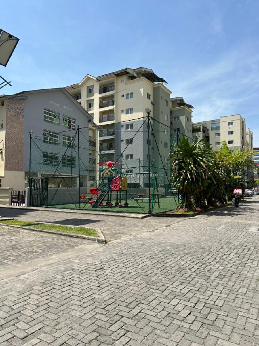 Lovely Serviced 3 Bedroom Flat with a Room Bq, Lekki Phase 1, Lekki, Lagos, Flat / Apartment for Rent