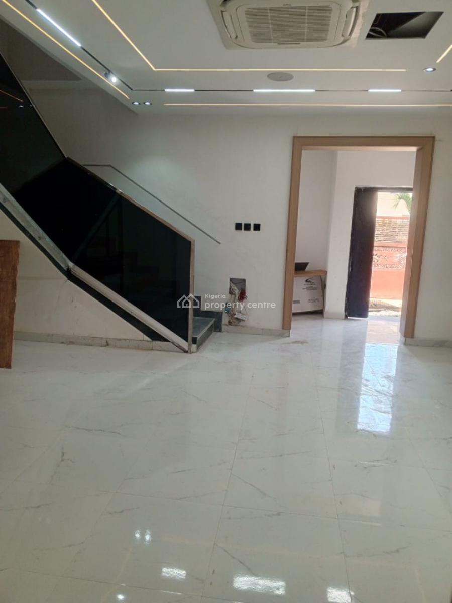 4 Bedrooms Semi Detached Duplex, Gbagada, Lagos, Semi-detached Duplex for Sale