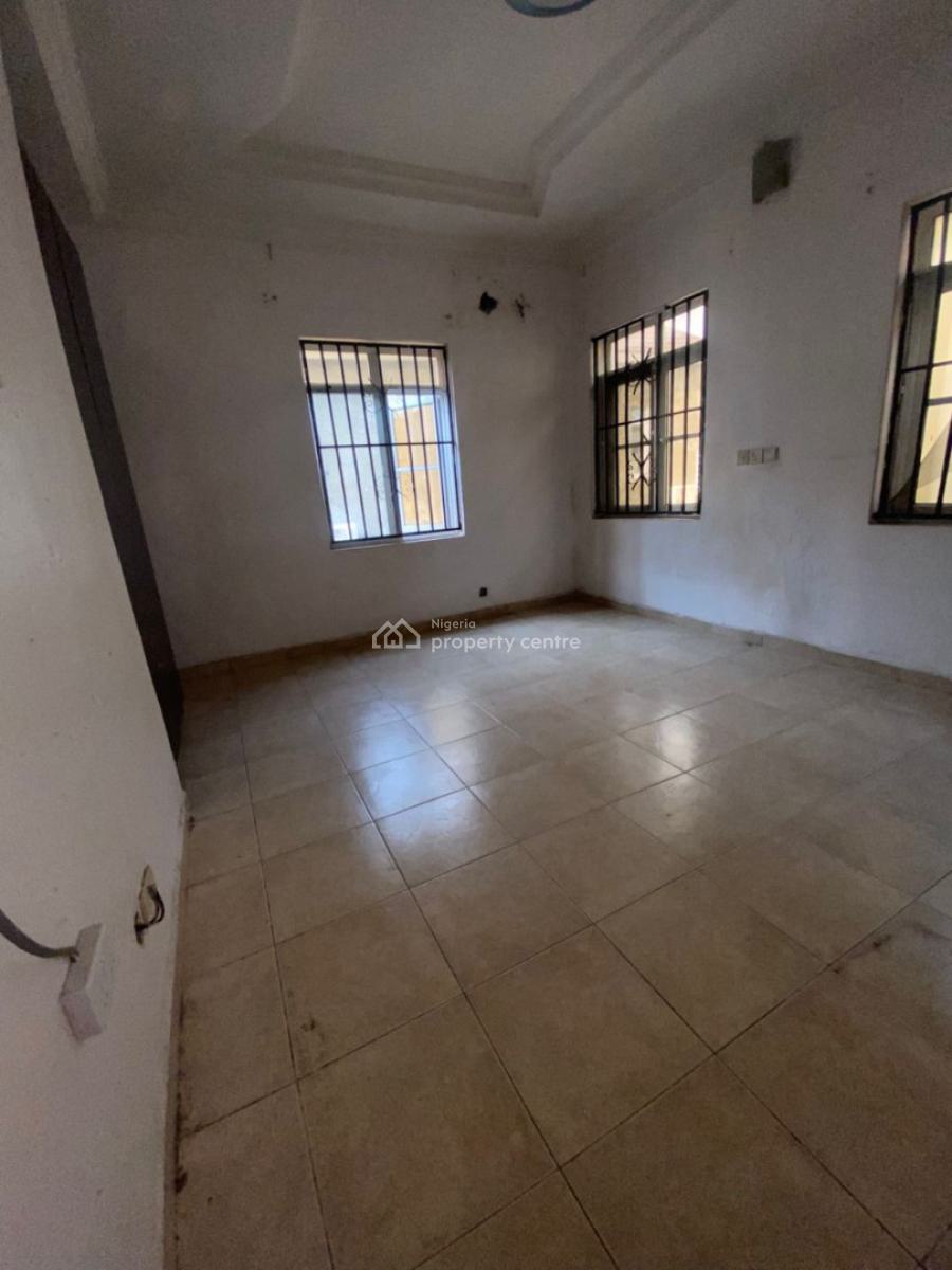 Luxurious Standard and Very Spacious Single Room in a Shared Apartment, Bera Chevron, Lekki Expressway, Lekki, Lagos, Self Contain (single Rooms) for Rent