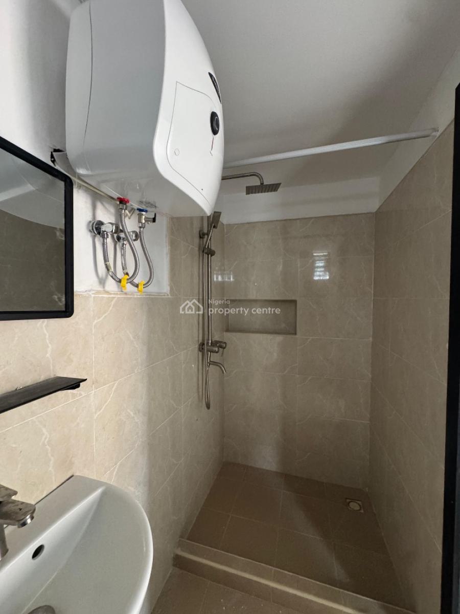 Spacious Fully Serviced  2 Bedroom Apartment, Osapa London Lekki, Lekki, Lagos, Flat / Apartment for Sale