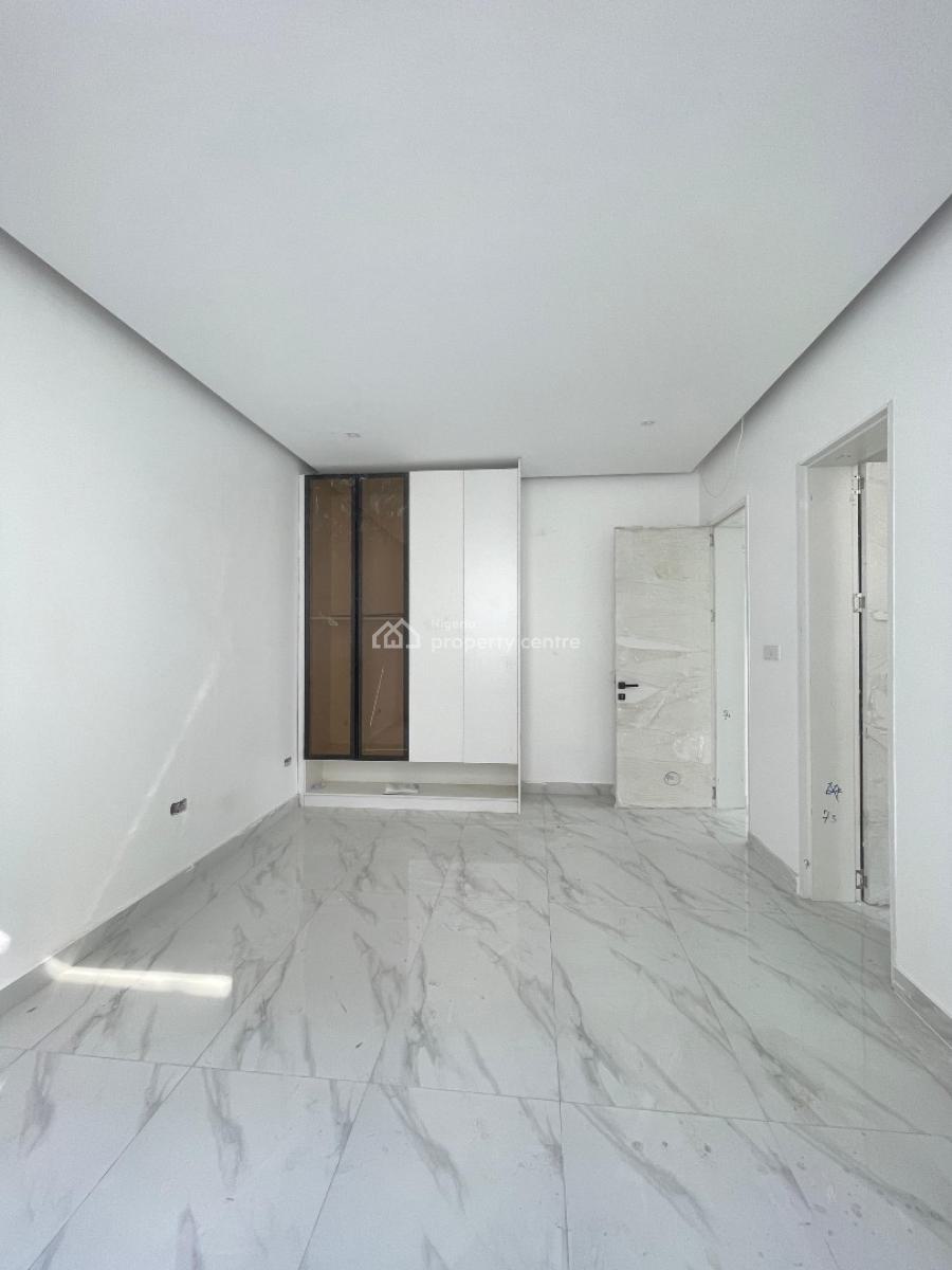 Spacious Fully Serviced   2  Bedroom Apartment with a Suspended Pool F, Lekki Phase 1, Lekki, Lagos, Flat / Apartment for Sale