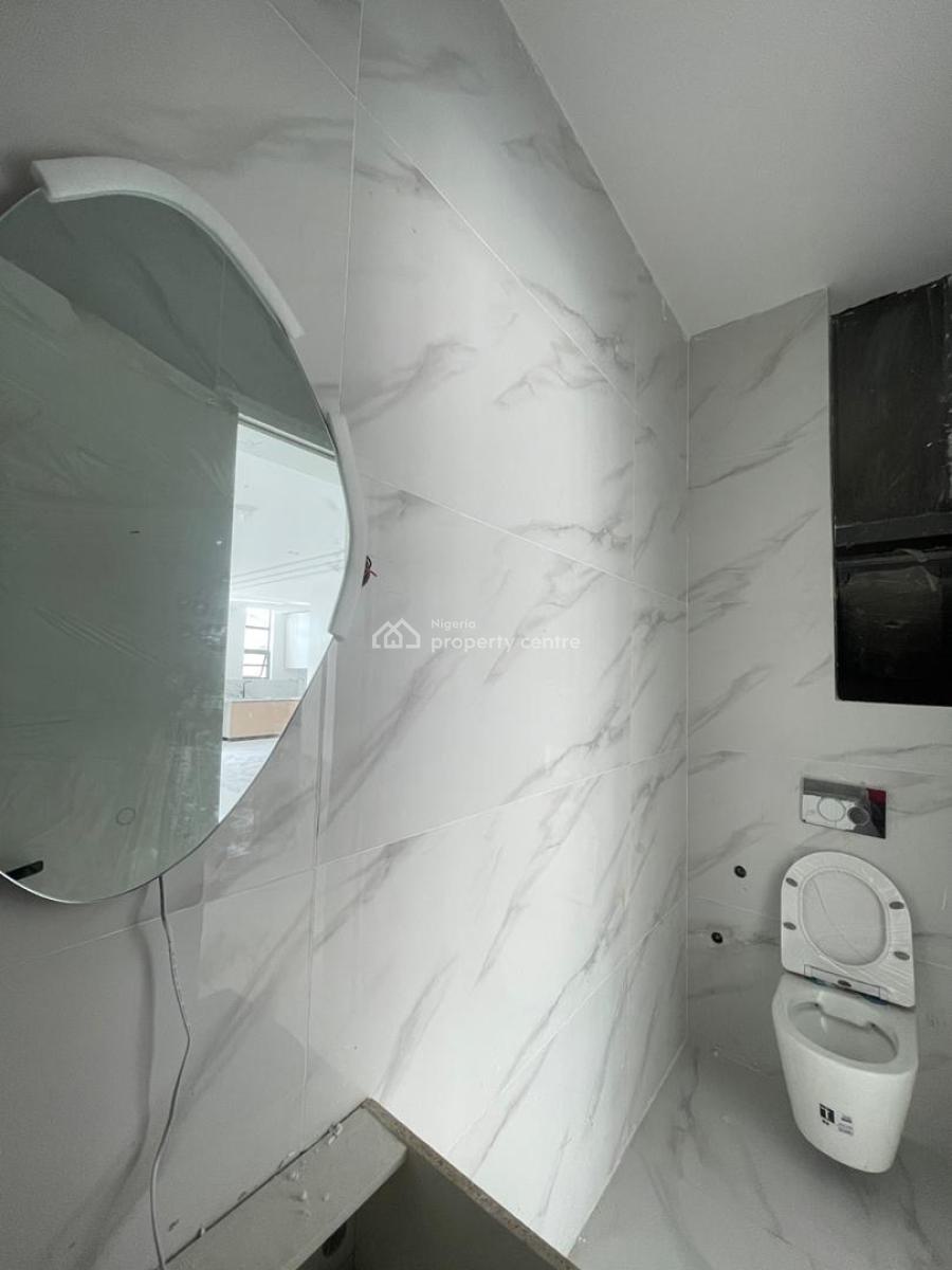 Spacious Fully Serviced   2  Bedroom Apartment with a Suspended Pool F, Lekki Phase 1, Lekki, Lagos, Flat / Apartment for Sale