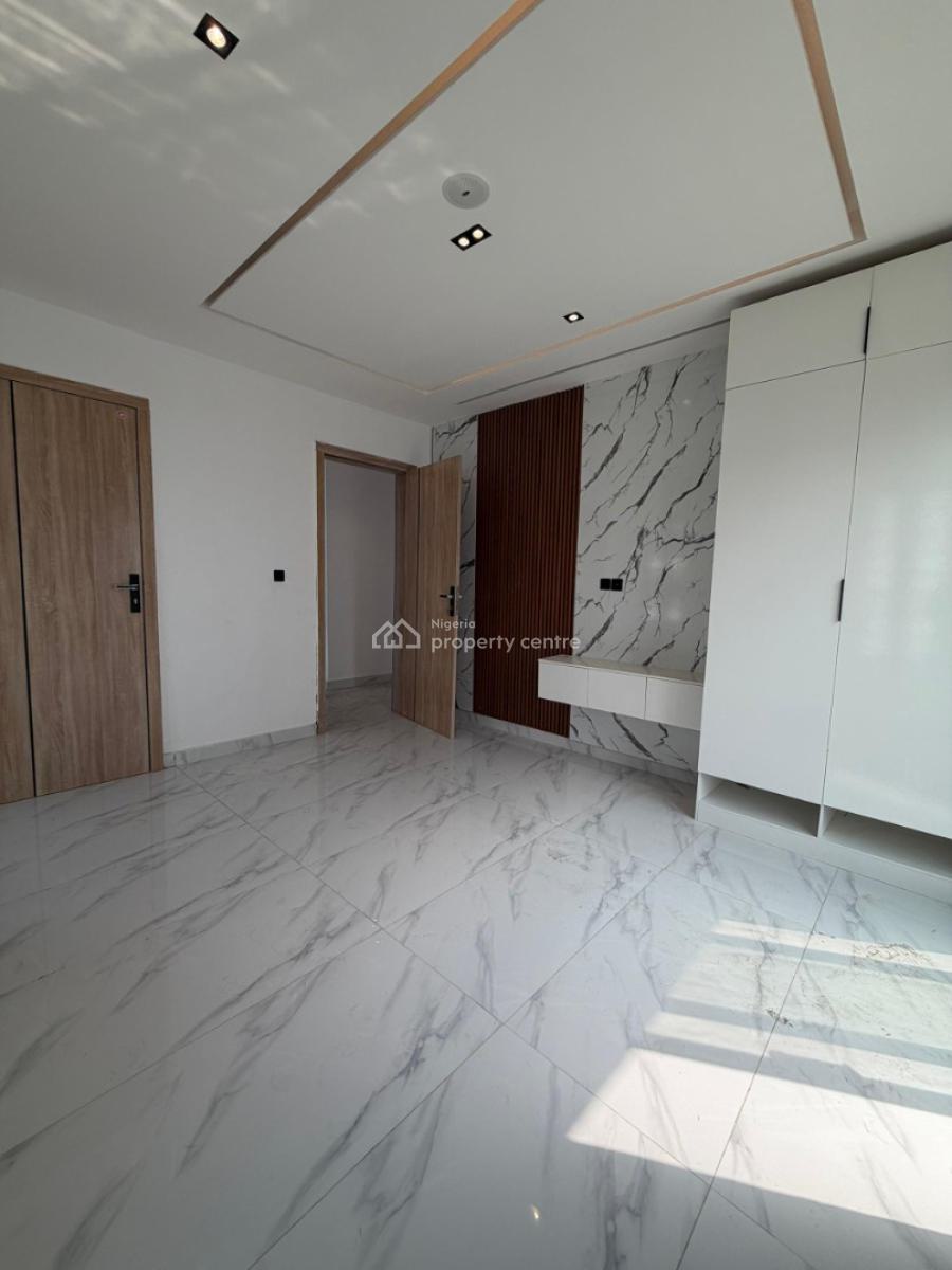 Luxury Redefined: 2-bedroom Apartment with Pool, Gym & Secure Estate, Ikate, Lekki, Lagos, Flat / Apartment for Rent