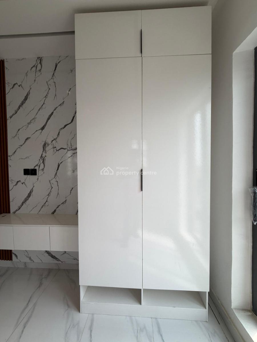 Luxury Redefined: 2-bedroom Apartment with Pool, Gym & Secure Estate, Ikate, Lekki, Lagos, Flat / Apartment for Rent