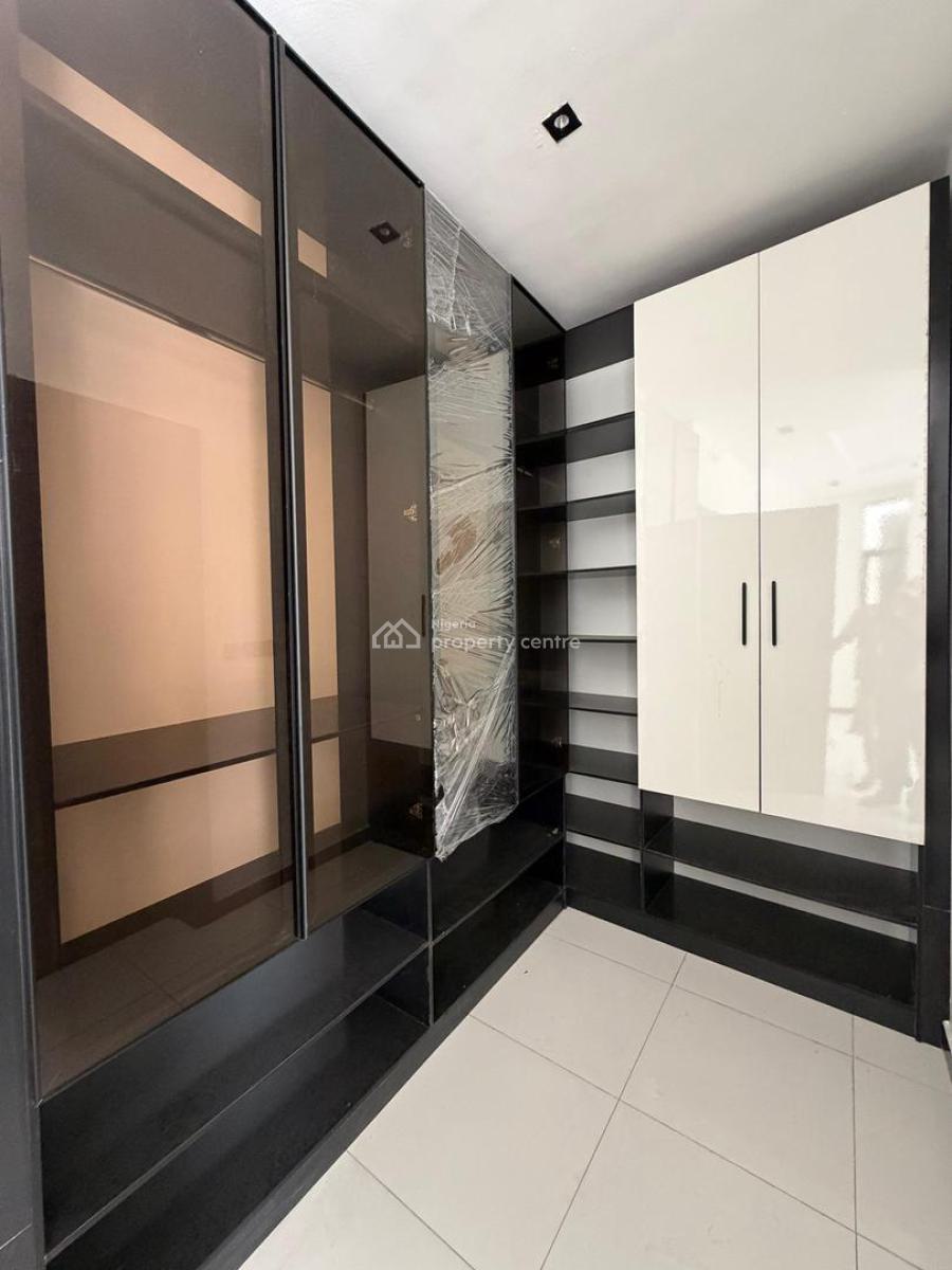 Elevate Your Lifestyle: 4 Bedrooms Semi-detached with Bq & Balcony, Ikate, Lekki, Lagos, Semi-detached Duplex for Rent