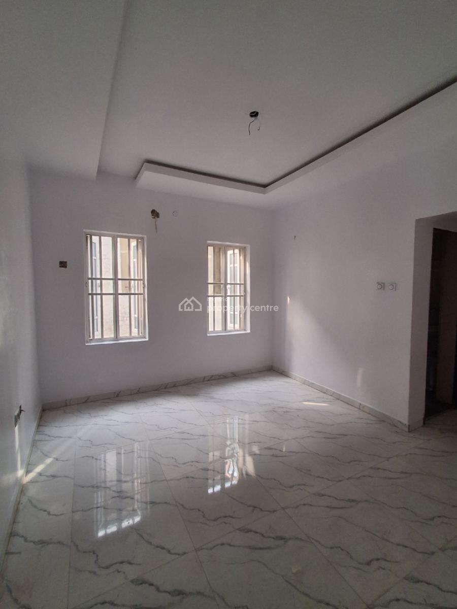 2 Bedrooms, Upstairs, in an Estate, Badore, Ajah, Lagos, Flat / Apartment for Rent